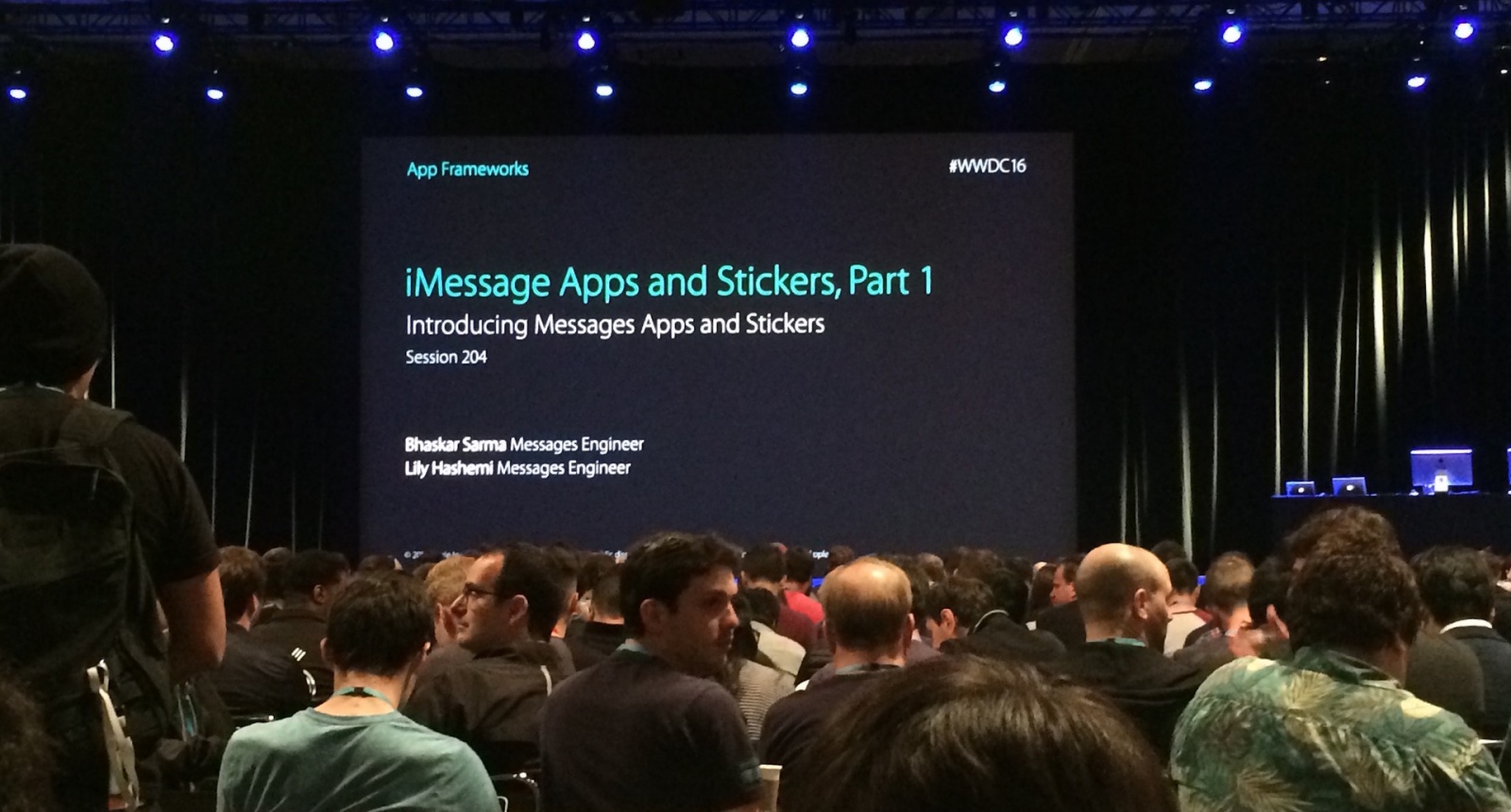 iMessage Apps & Stickers