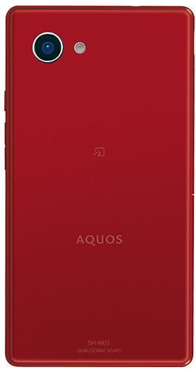 Смартфон Sharp Aquos mini SH-03H получился очень компактным