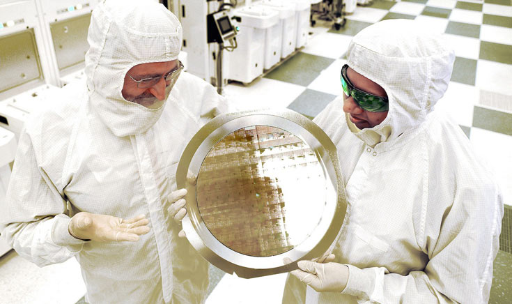 IBM удалось создать первую 7-нанометровую микросхему с функционирующими транзисторами