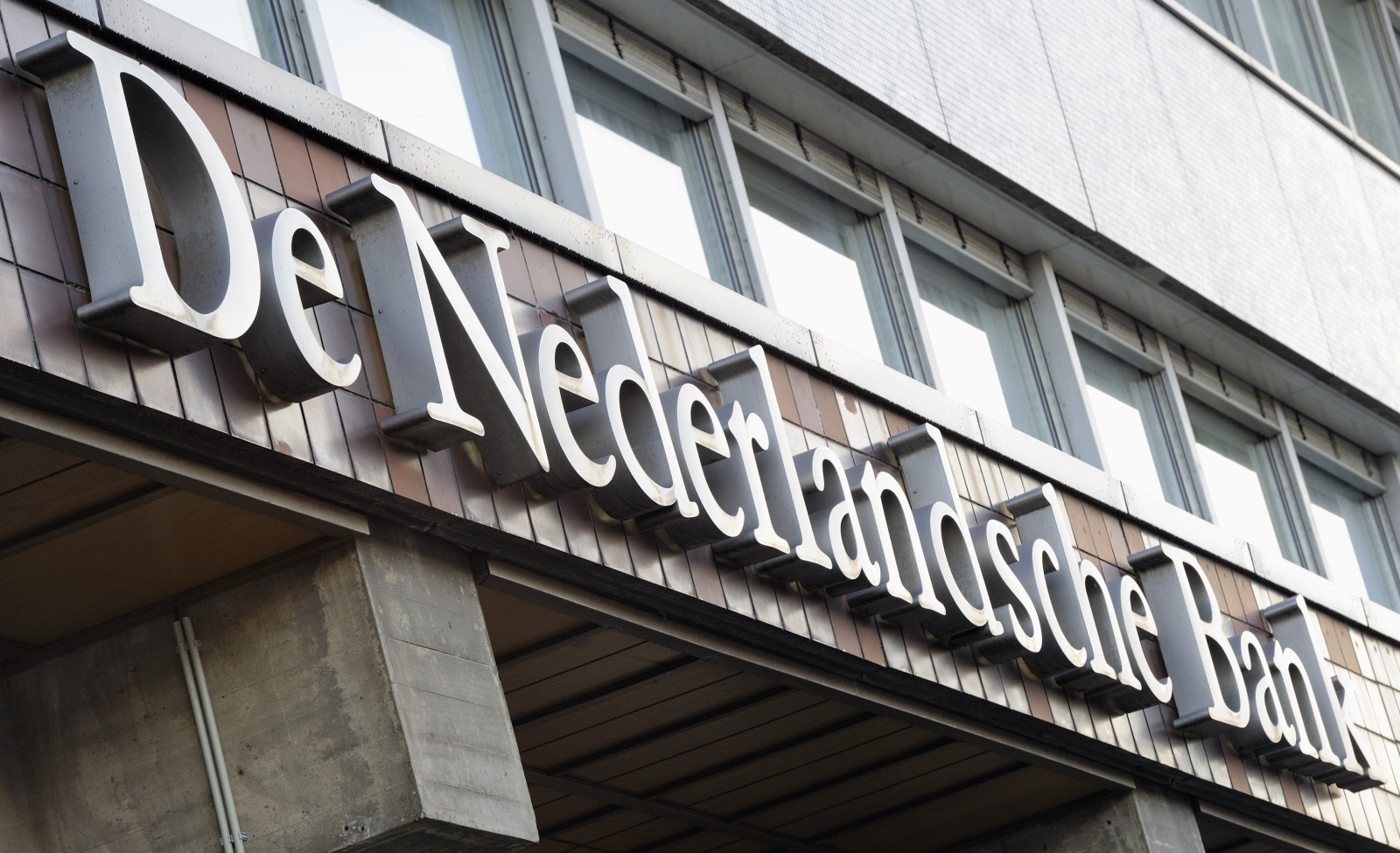 Как открыть банковский счет в Нидерландах?