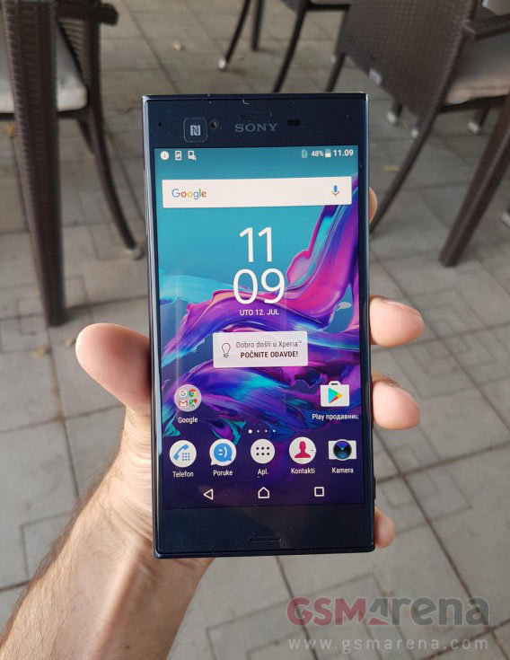 В оснащение смартфона Sony Xperia F8331 входит порт USB-C