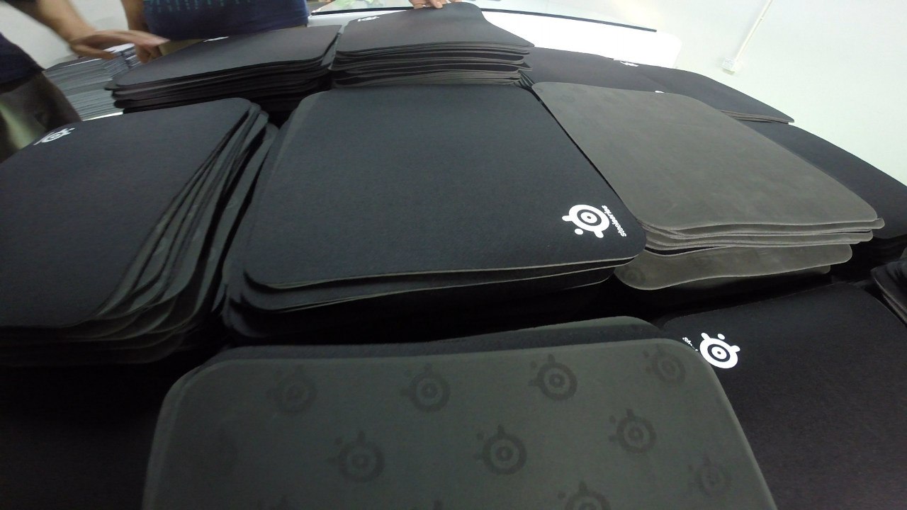 Steelseries — как производят игровые коврики для мыши? (видео) - 3 image