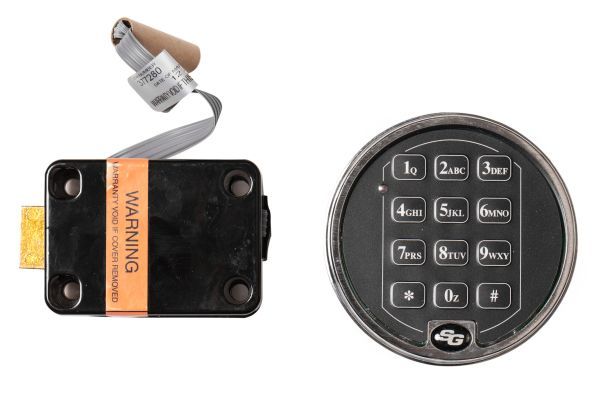 Взлом дорогих сейфов без следов. Измеряем напряжение на электронных замках - 1 Взлом дорогих сейфов без следов. Измеряем напряжение на электронных замках - 1