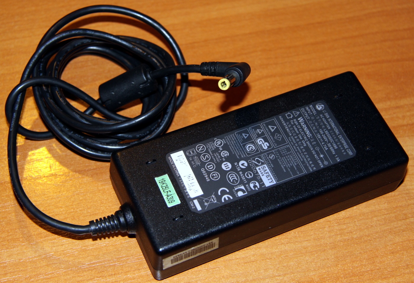 Обзор отечественного ноутбука iRU Brava-4215COMBO, выпущенного в 2004 году (Часть 1) - 13 Обзор отечественного ноутбука iRU Brava-4215COMBO, выпущенного в 2004 году (Часть 1) - 13