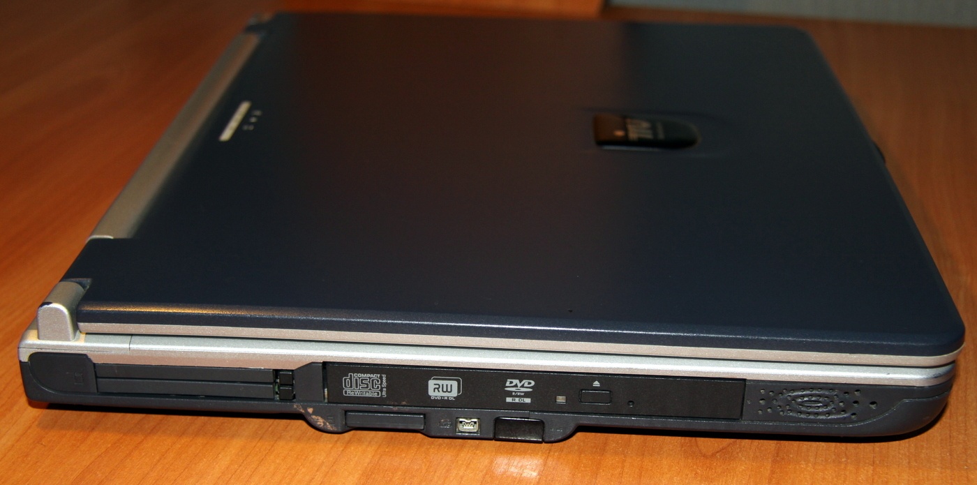 Обзор отечественного ноутбука iRU Brava-4215COMBO, выпущенного в 2004 году (Часть 1) - 2