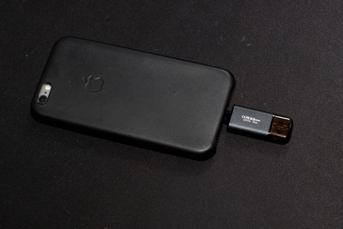 Обзор флешки USB-Lightning Transcend JetDrive Go 300K - 10 Обзор флешки USB-Lightning Transcend JetDrive Go 300K - 10