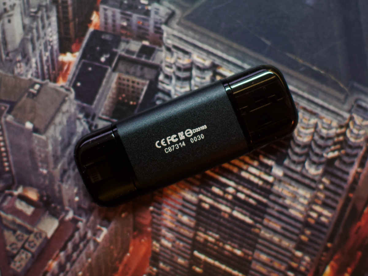 Обзор флешки USB-Lightning Transcend JetDrive Go 300K - 6 Обзор флешки USB-Lightning Transcend JetDrive Go 300K - 6