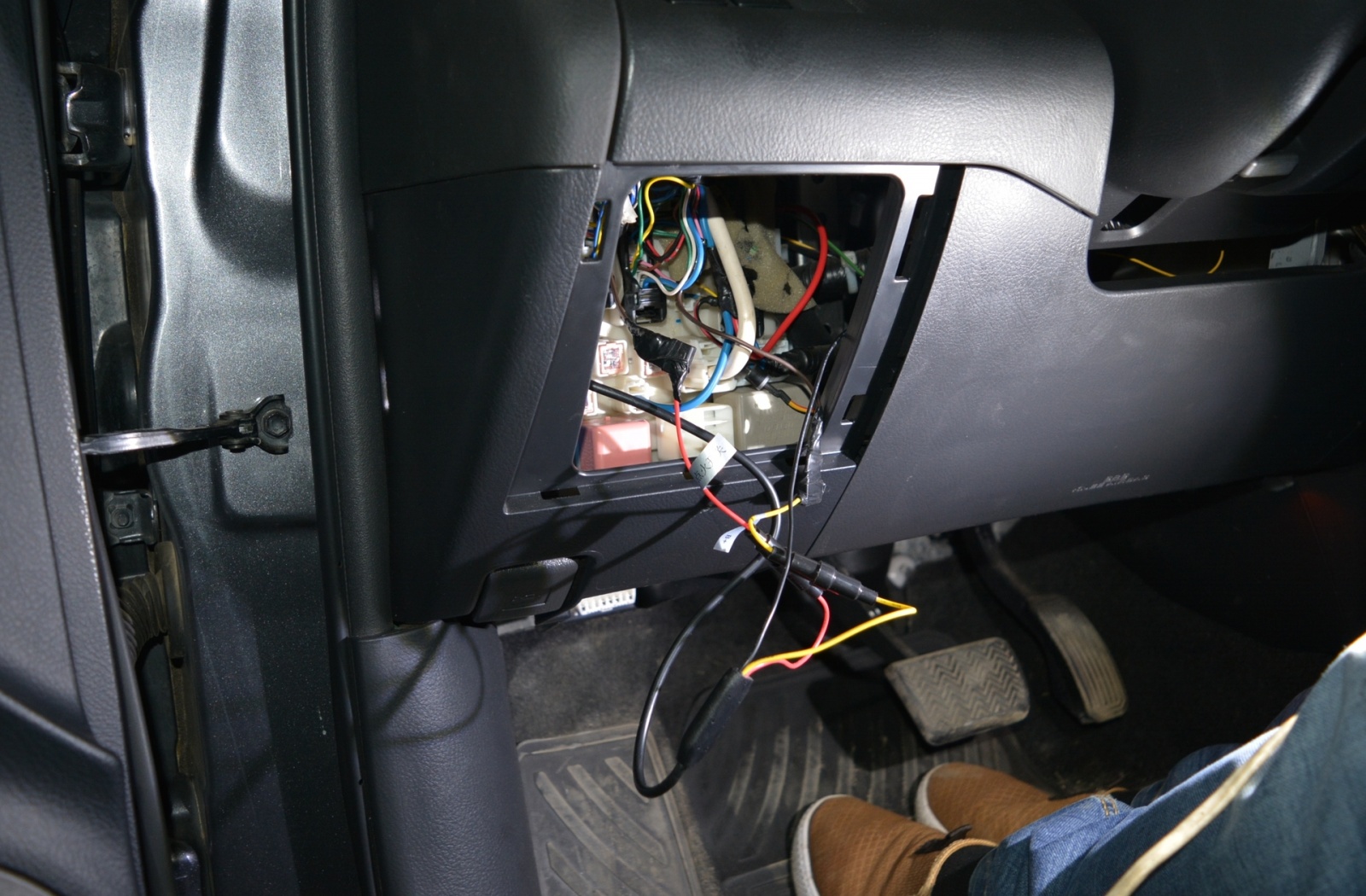 «Штатные» видеорегистраторы AXiOM: обзор Axiom Special Wi-Fi - 13 «Штатные» видеорегистраторы AXiOM: обзор Axiom Special Wi-Fi - 13