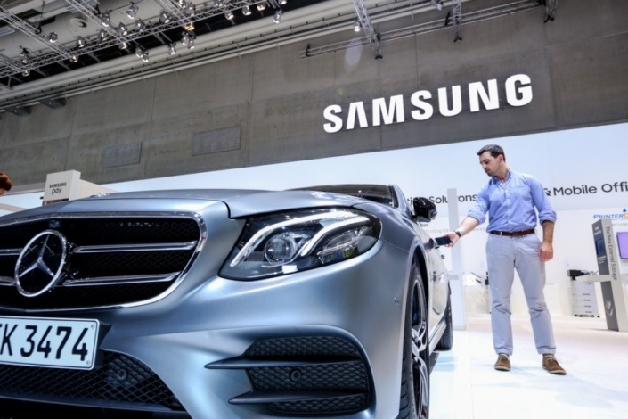 Смартфоны Samsung можно будет использовать для доступа к автомобилям Mercedes-Benz