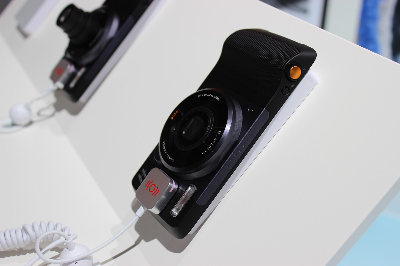 Гид по новинкам Lenovo на IFA 2016 - 15 Гид по новинкам Lenovo на IFA 2016 - 15