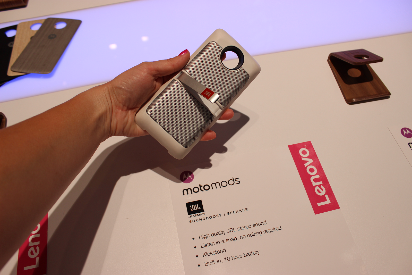 Moto Z Play — первый вгляд на модульный смартфон - 9