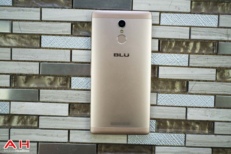 Смартфон Blu Vivo 5R стоит $200