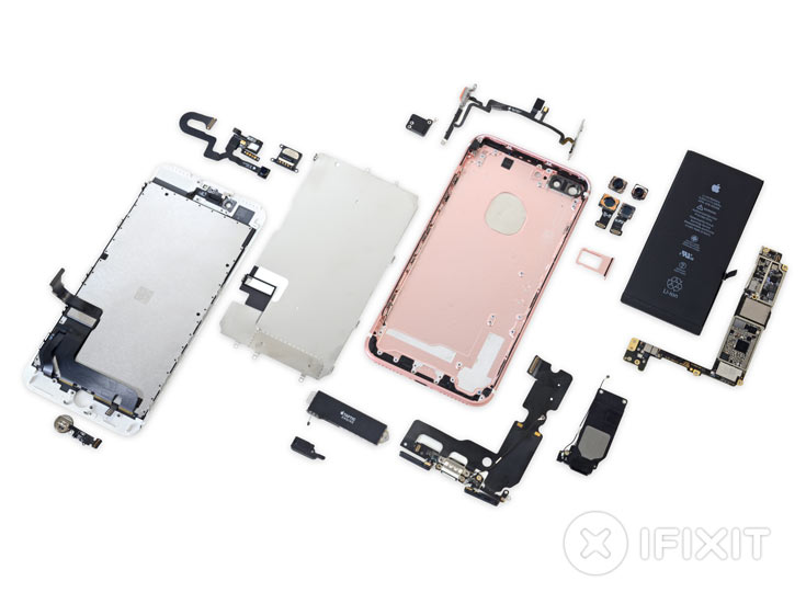 К плюсам Apple iPhone 7 Plus отнесена сравнительно простая замена аккумулятора