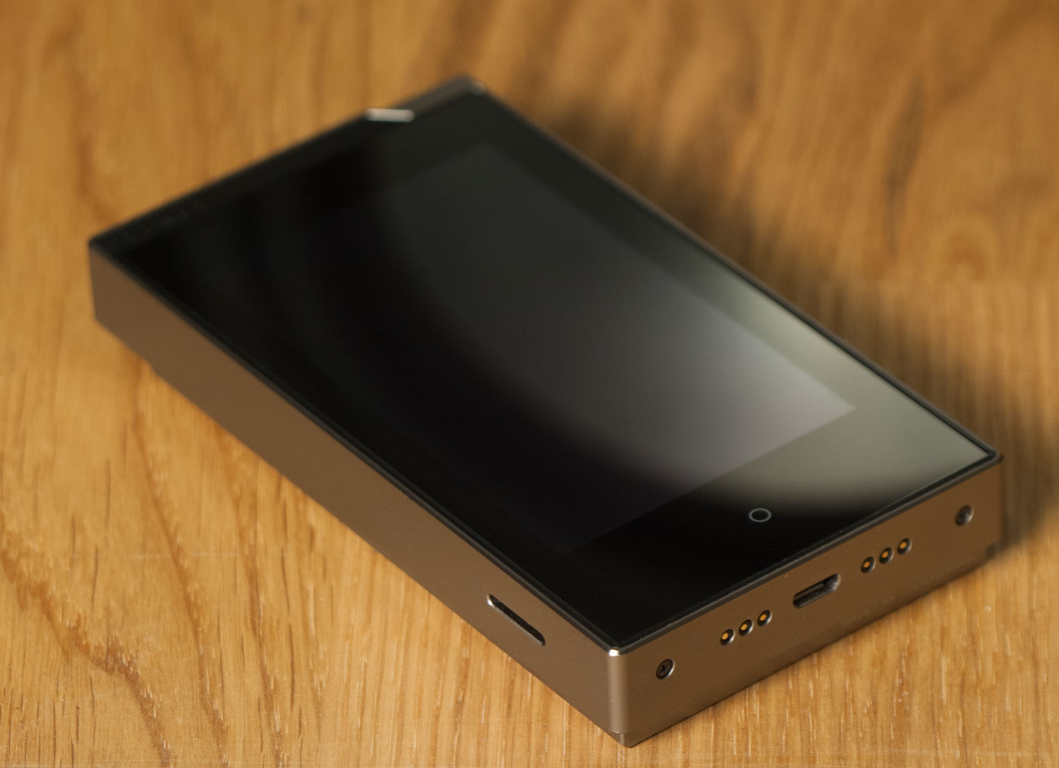 Hi-Fi-слиток: аудиоплеер Cowon PLENUE S - 1 Hi-Fi-слиток: аудиоплеер Cowon PLENUE S - 1