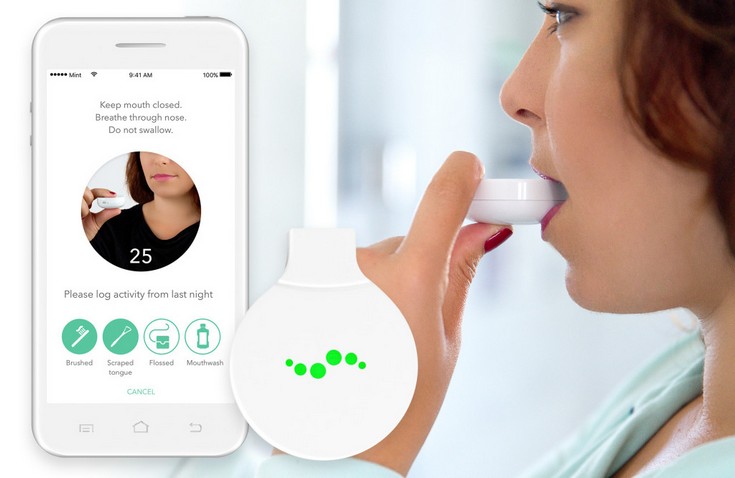 Breathometer Mint анализирует дыхание изо рта