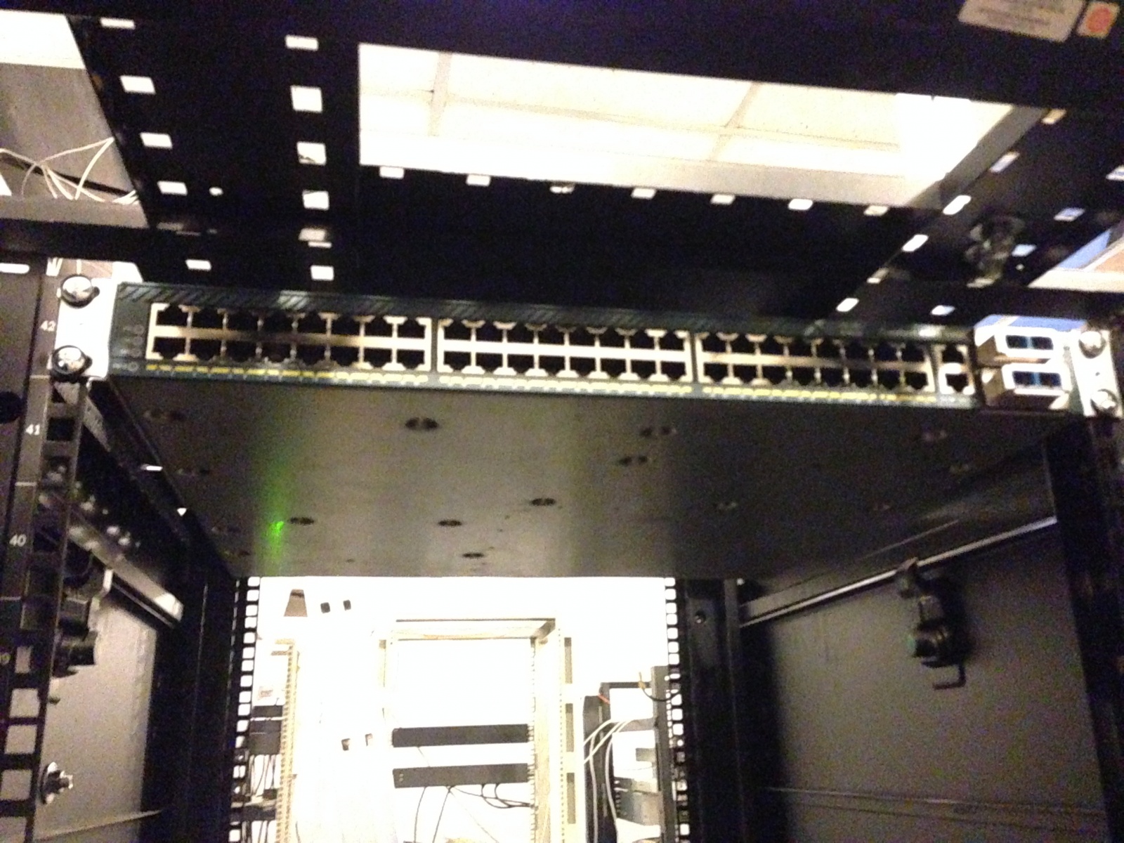 Как мы строили свой мини ЦОД. Часть 1 — Colocation - 2 Как мы строили свой мини ЦОД. Часть 1 — Colocation - 2