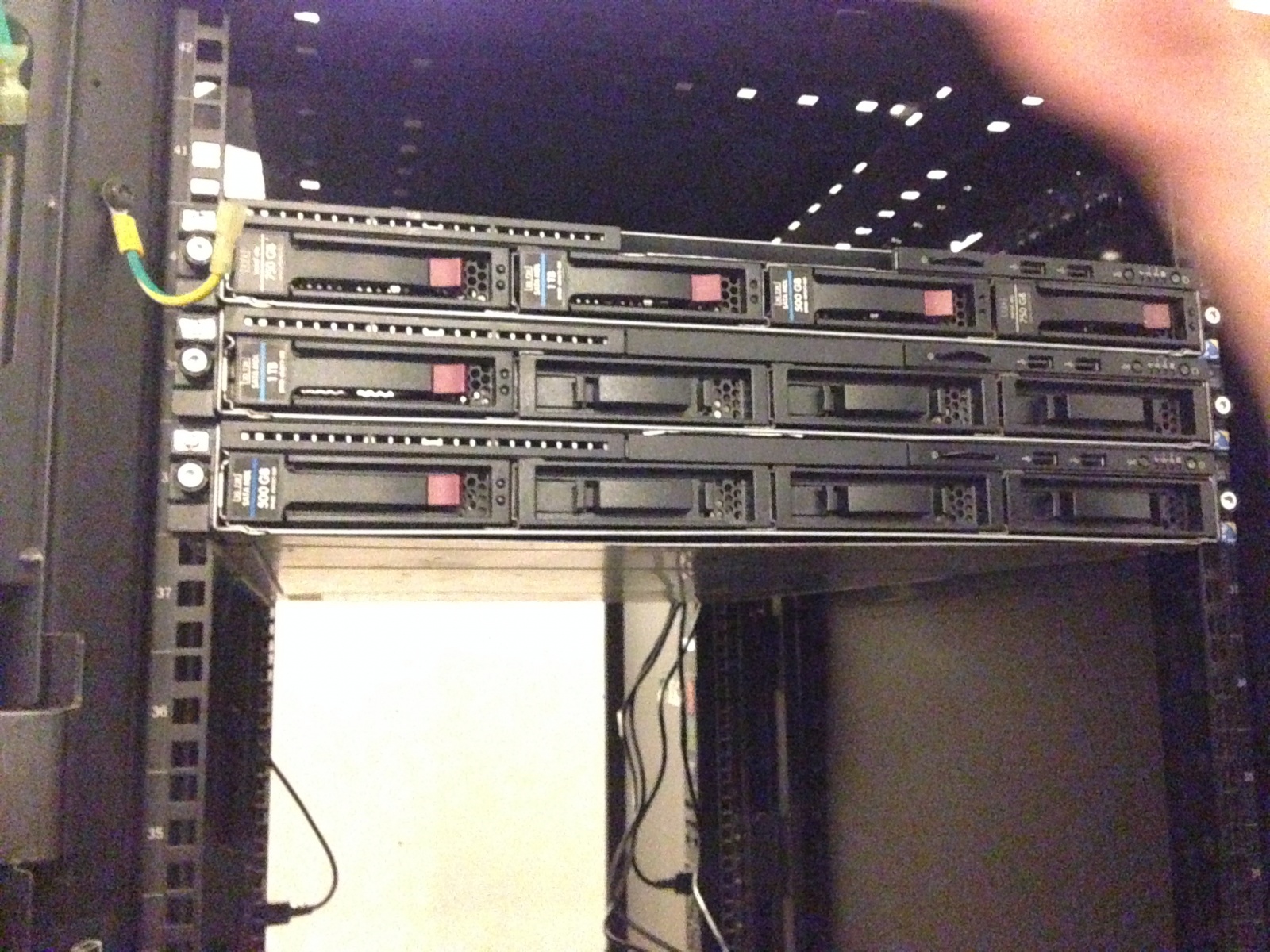 Как мы строили свой мини ЦОД. Часть 1 — Colocation - 3 Как мы строили свой мини ЦОД. Часть 1 — Colocation - 3