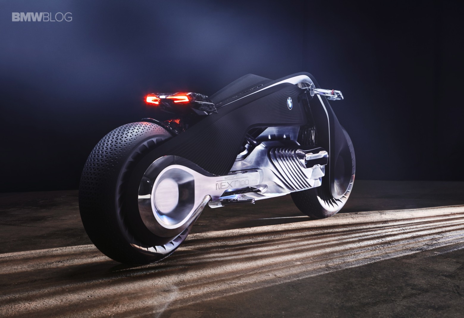 Концепт гибкого мотоцикла BMW Motorrad VISION NEXT 100 - 2