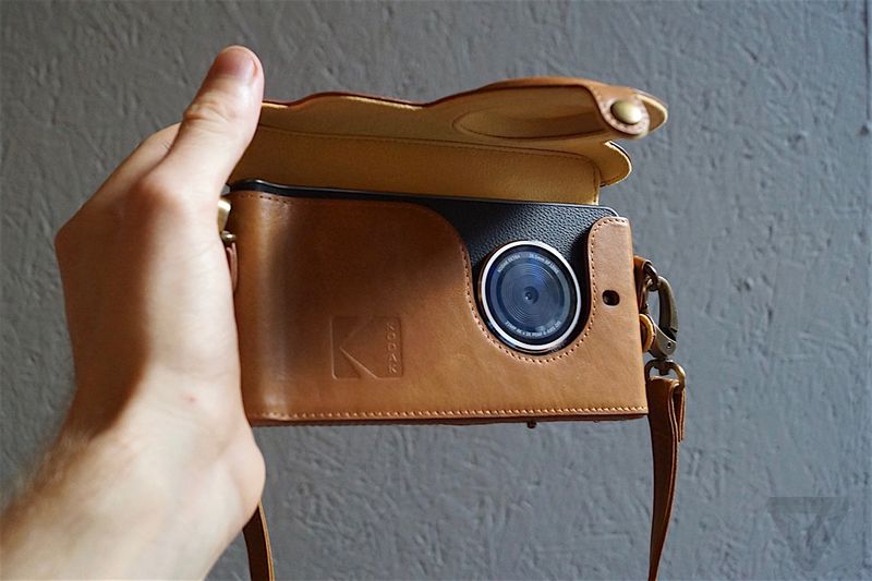 Компания Kodak представила публике собственный камерафон EKTRA - 6
