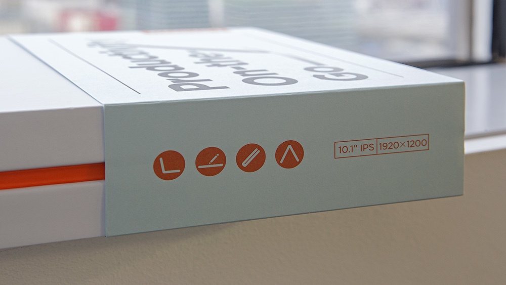 Lenovo Yoga Book: что внутри красивой белой коробки? - 4
