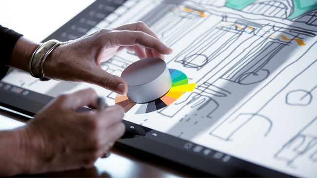 Microsoft назвала приложения, которые будут поддерживать контроллер Surface Dial