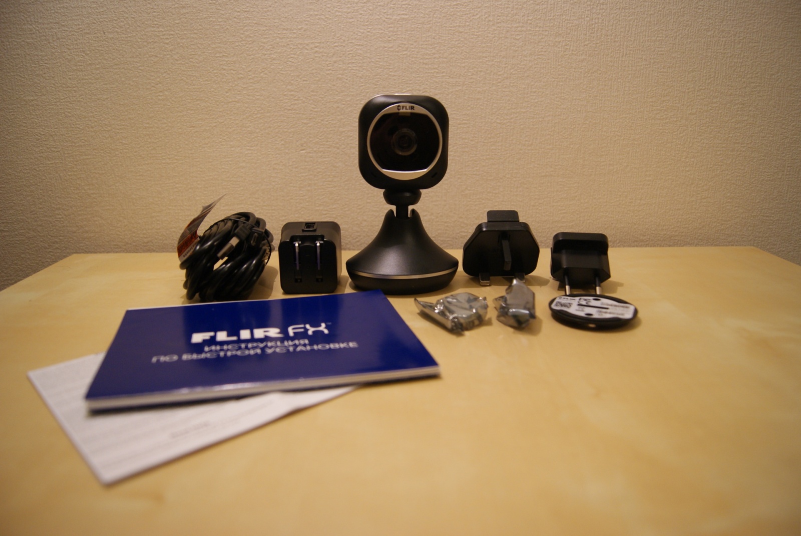 HD-камера наблюдения для дома: FlirFX - 4