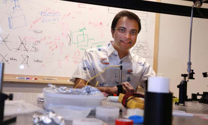 В Университете Юты создали плащ-невидимку для фотонных чипов - 1 image