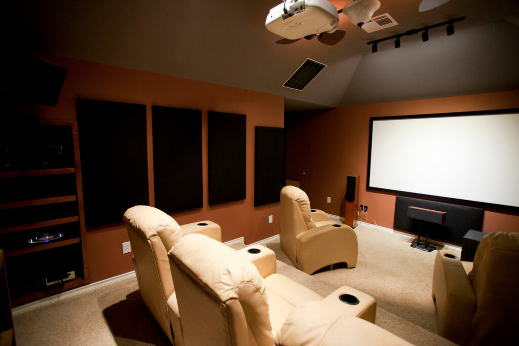 Аудиодайджест #12: Как построить домашний кинотеатр, и что можно узнать о производстве акустики - 1