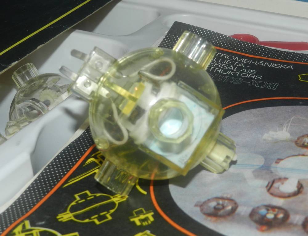 Электромеханический конструктор ROBOTS-XXI - 4 image