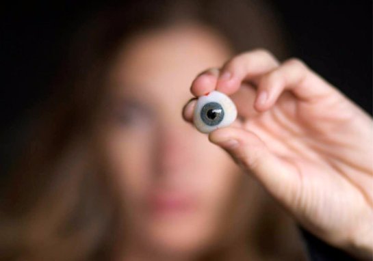 Ученые собираются пересаживать глаза Ученые собираются пересаживать глаза