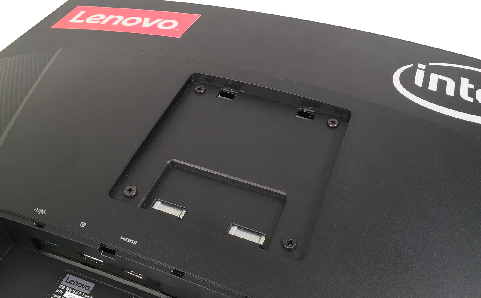 Обзор изогнутого игрового монитора Lenovo Y27g Razer Edition - 11