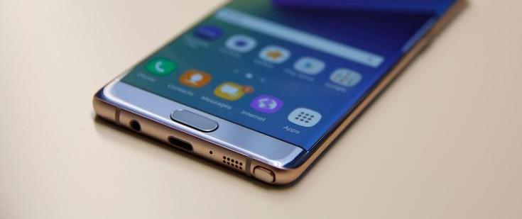 Смартфоны Samsung Galaxy A получат изогнутые экраны