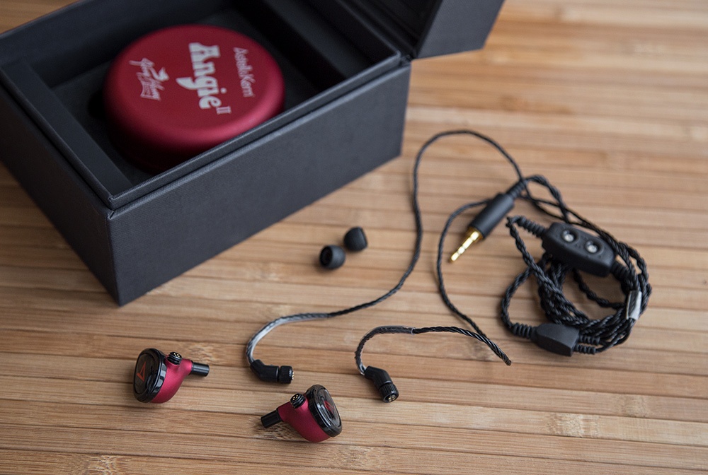Прикоснуться к прекрасному: портативный плеер Astell&Kern AK380 и наушники Angie II - 29 Прикоснуться к прекрасному: портативный плеер Astell&Kern AK380 и наушники Angie II - 29