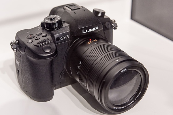 Panasonic Lumix DMC-GH5