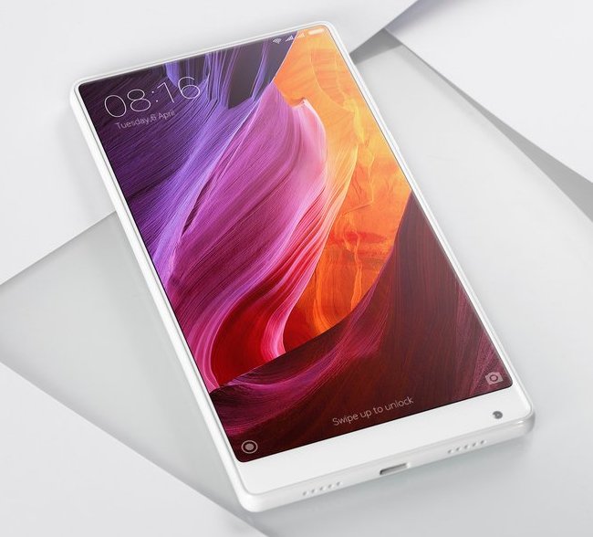 На CES 2017 показали белую версию смартфона Xiaomi Mi Mix