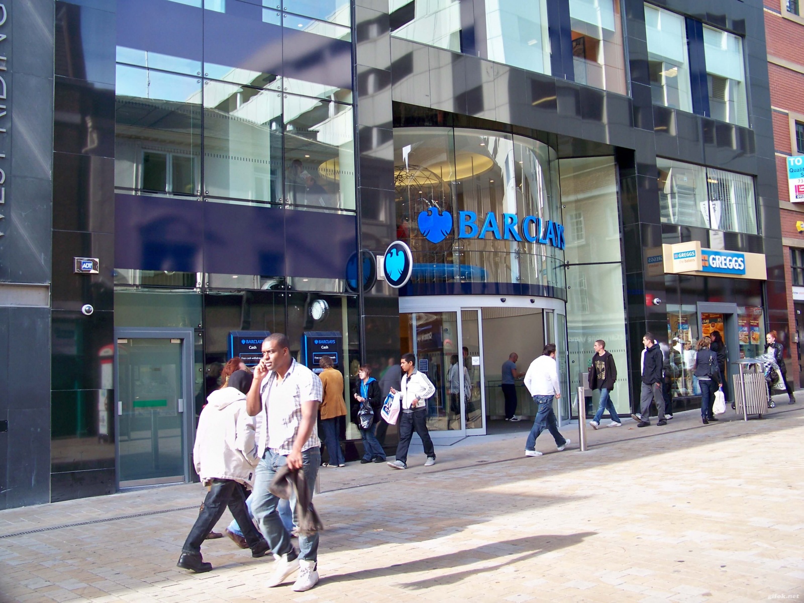 Barclays-becomes-the-first-high-street-bank-to-accept-Bitcoin.jpg