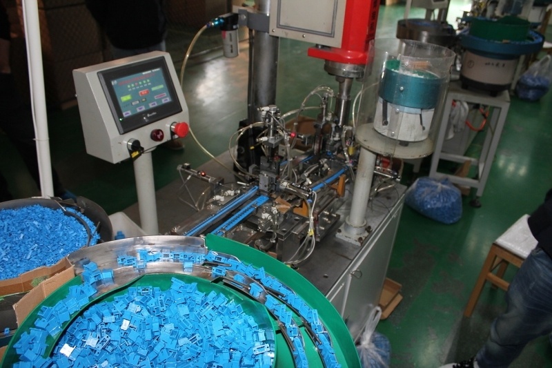 Производство коннекторов SNR в Китае - 45 image