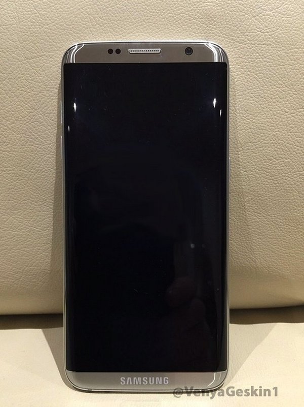 Опубликована еще одна реальная фотография смартфона Samsung Galaxy S8 - 1