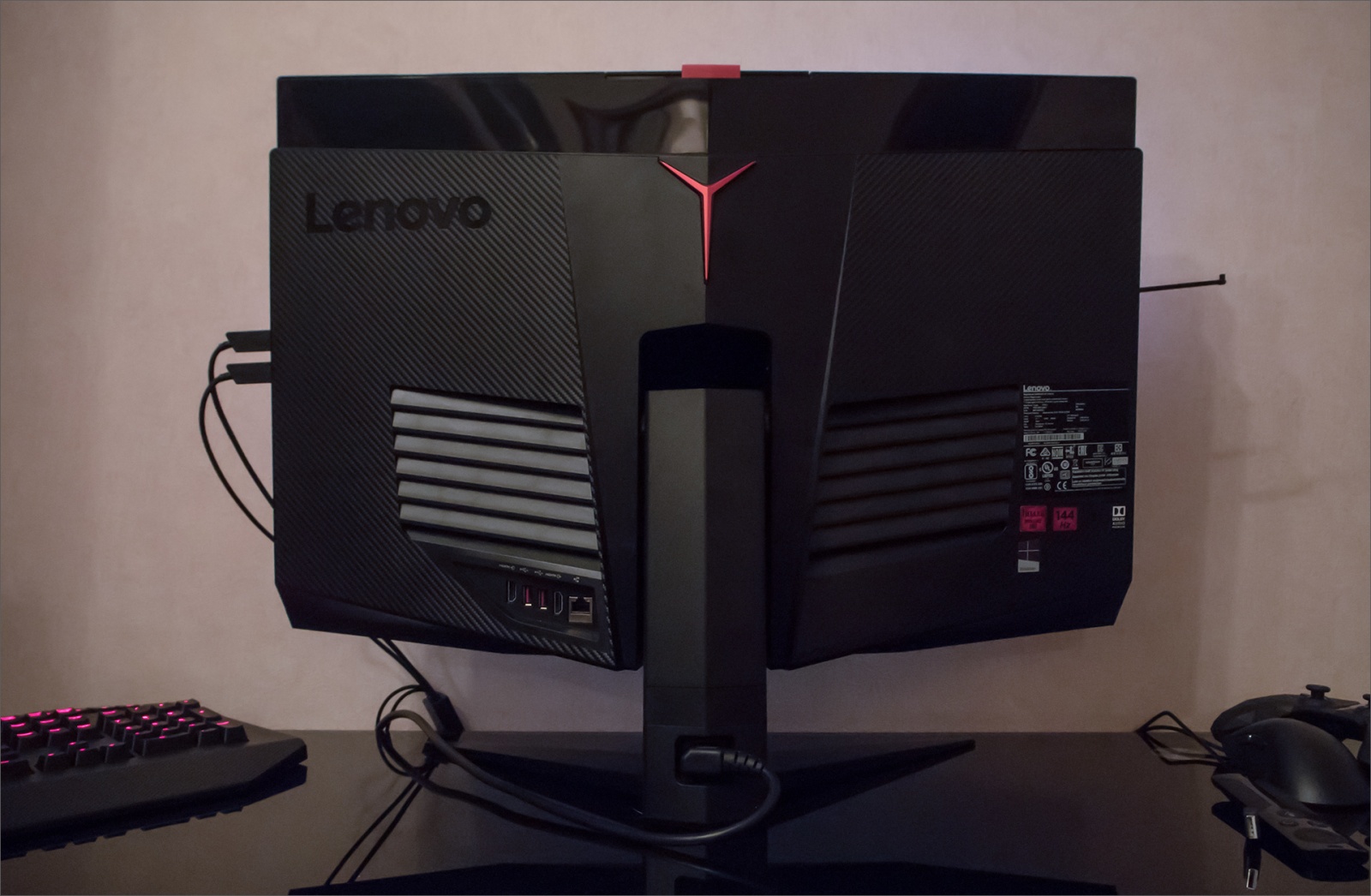 Lenovo Ideacentre AIO Y910: идеальный кокпит для геймера - 10 Lenovo Ideacentre AIO Y910: идеальный кокпит для геймера - 10