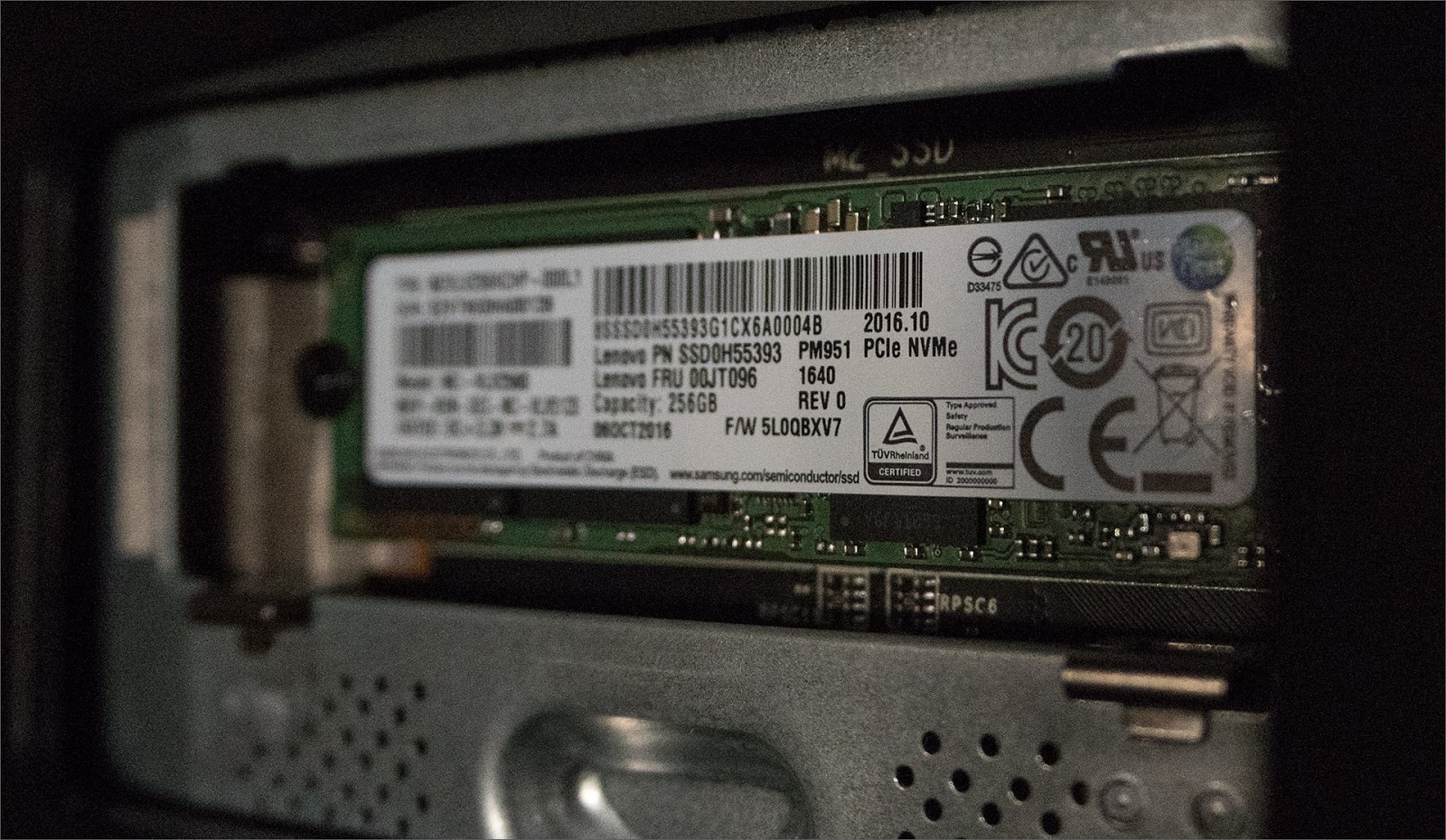 Lenovo Ideacentre AIO Y910: идеальный кокпит для геймера - 6 Lenovo Ideacentre AIO Y910: идеальный кокпит для геймера - 6