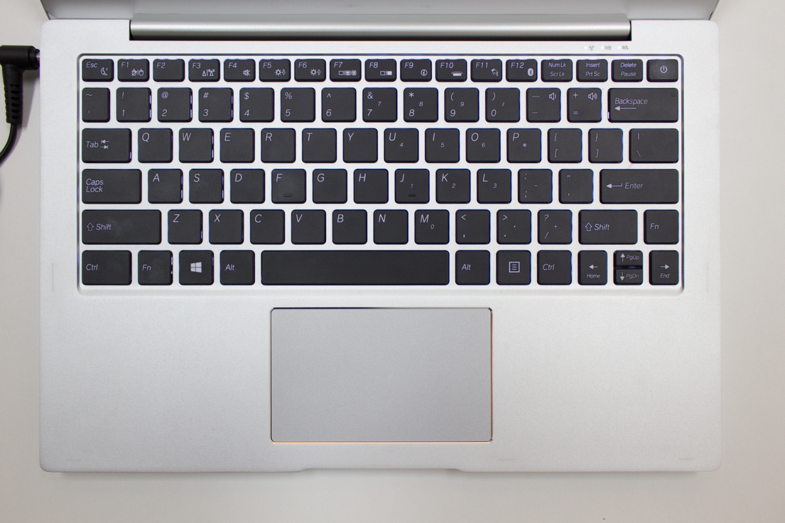 Исследуем и частично разбираем дешевые китайские ноутбуки с диагональю 13,3": жить уже можно - 30 Исследуем и частично разбираем дешевые китайские ноутбуки с диагональю 13,3": жить уже можно - 30