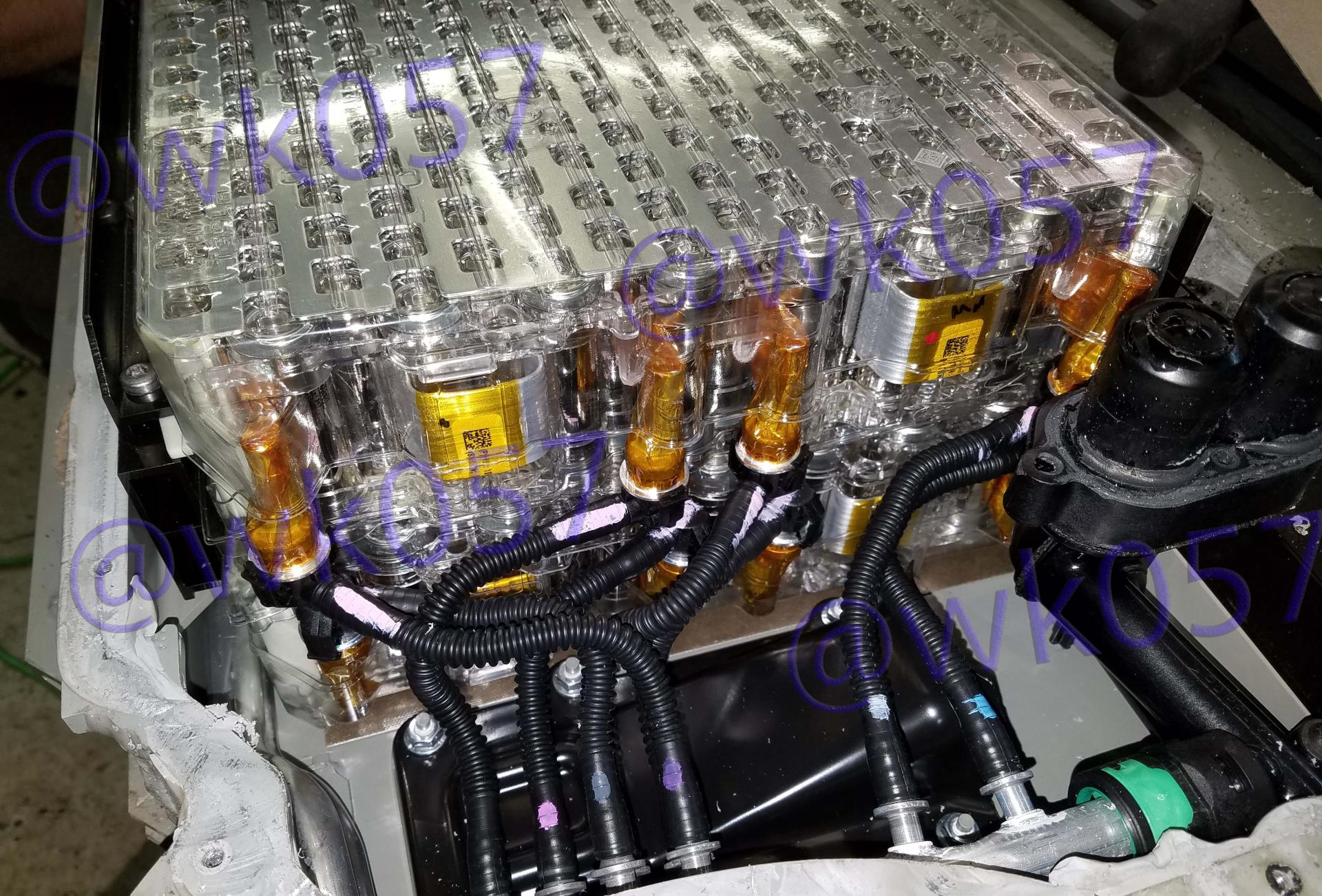 Разбор 100-киловаттчасной батареи Tesla обнаружил новую систему охлаждения и емкость 102 кВт·ч - 3 Разбор 100-киловаттчасной батареи Tesla обнаружил новую систему охлаждения и емкость 102 кВт·ч - 3