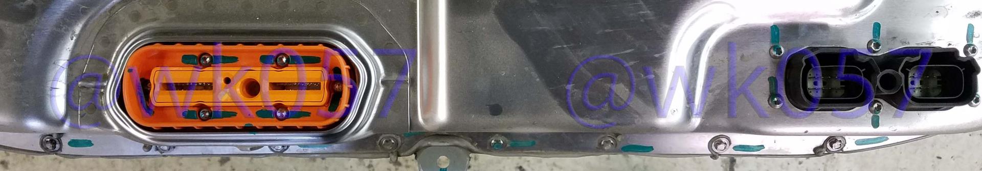 Разбор 100-киловаттчасной батареи Tesla обнаружил новую систему охлаждения и емкость 102 кВт·ч - 4 Разбор 100-киловаттчасной батареи Tesla обнаружил новую систему охлаждения и емкость 102 кВт·ч - 4