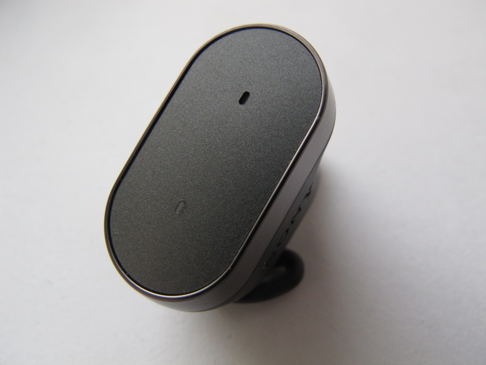 Sony Xperia Ear Xea10: голосовые помощники забрались в уши - 3