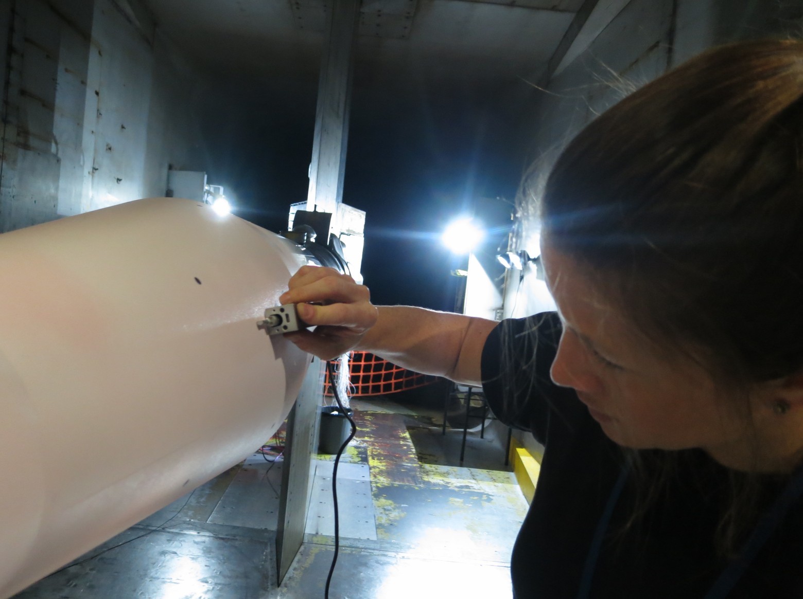 Новая краска от химиков из НАСА поможет ракете SLS выдержать бафтинг - 3