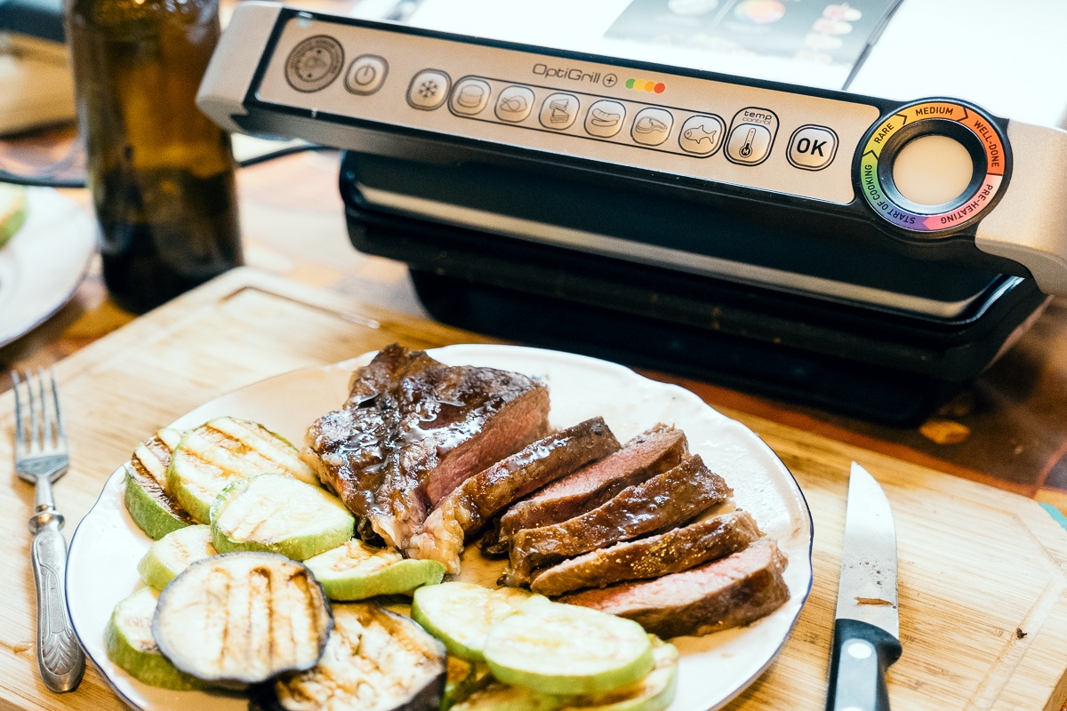 Обзор Tefal OptiGrill с интеллектуальным датчиком приготовления стейков - 1