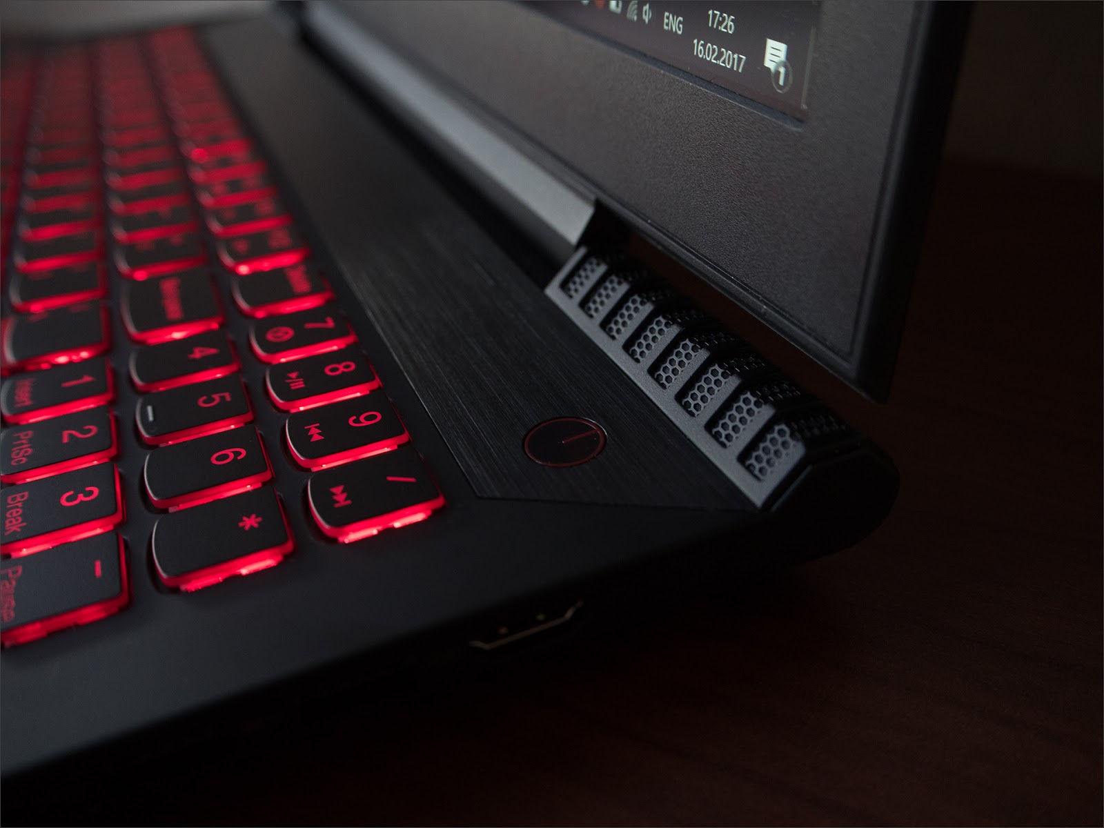 Балансируем на грани разумного с Lenovo Y520 - 1 Балансируем на грани разумного с Lenovo Y520 - 1