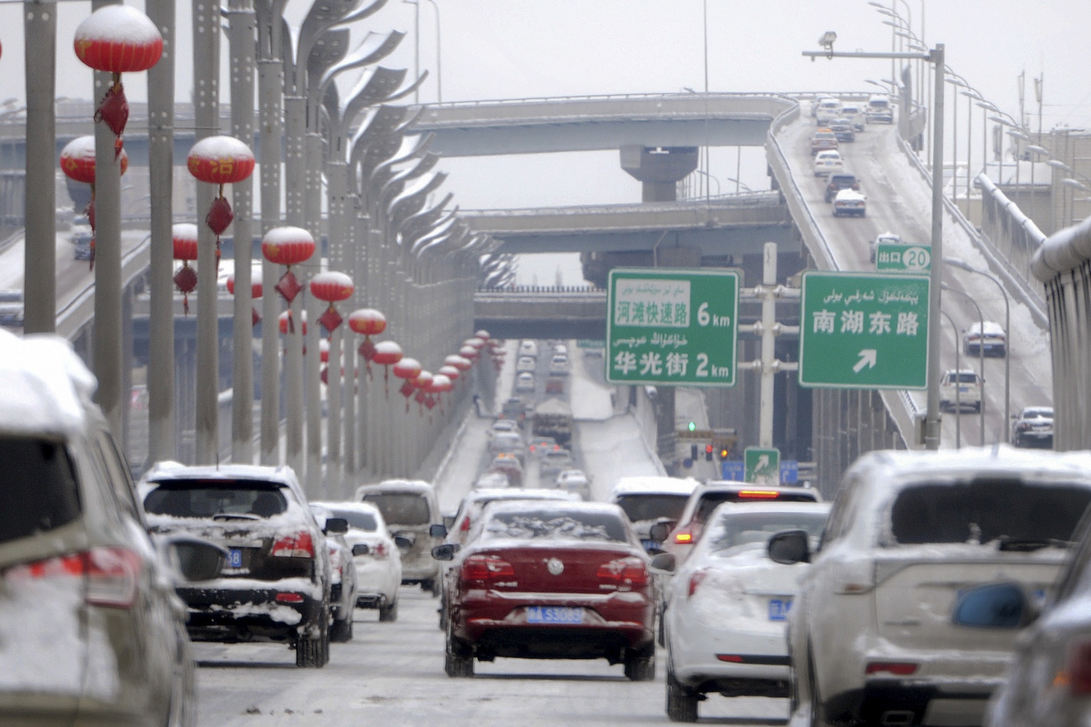 В китайской провинции Синьцзян каждый автомобиль оснастят системой спутникового слежения - 1