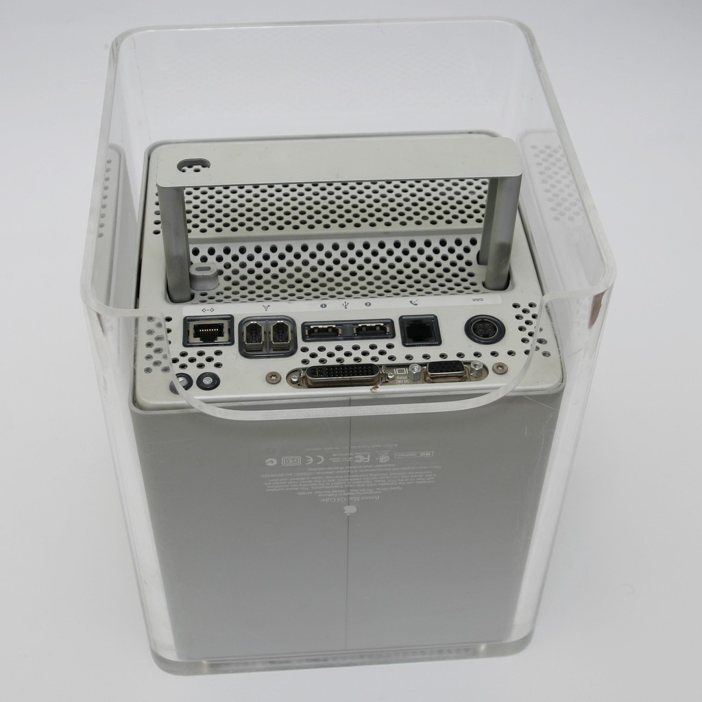 Apple Power Mac G4 Cube и его современники в небольшом фотообзоре - 12 Apple Power Mac G4 Cube и его современники в небольшом фотообзоре - 12