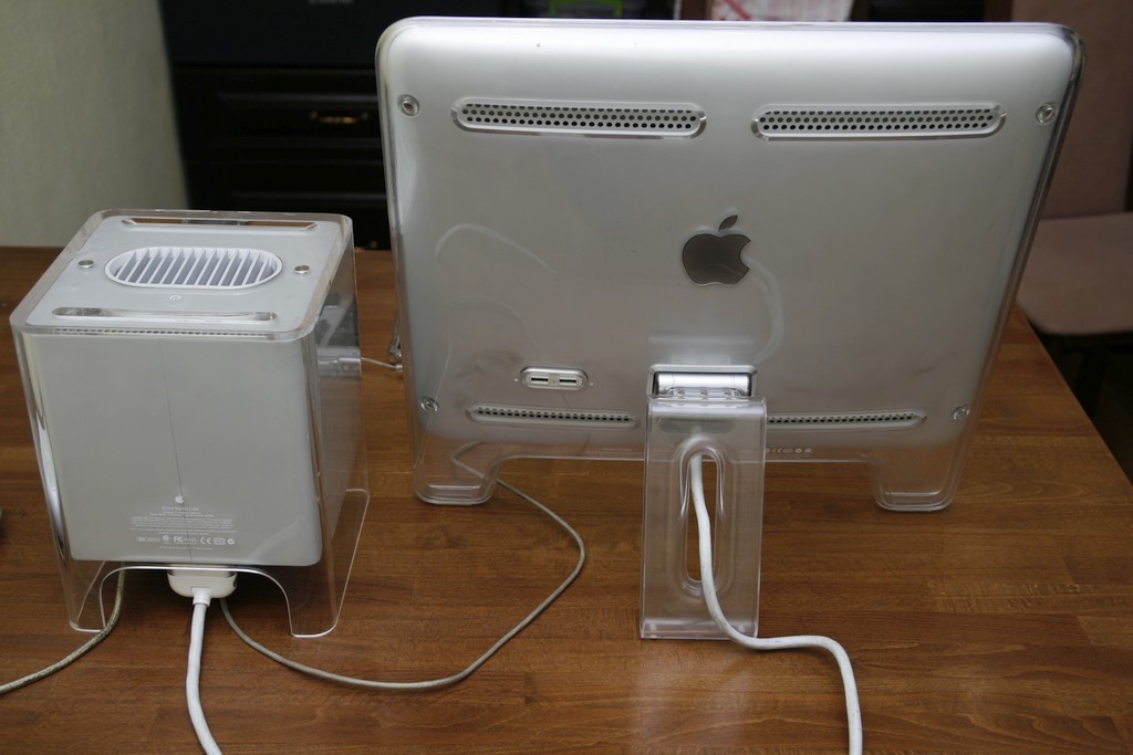 Apple Power Mac G4 Cube и его современники в небольшом фотообзоре - 16 Apple Power Mac G4 Cube и его современники в небольшом фотообзоре - 16